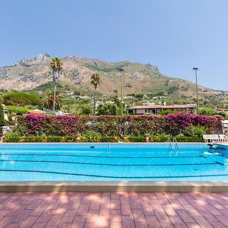 Villetta Con Giardino Esclusivo Di 1000 Mq, Piscina, Tennis, Calcio, Bocce Forio (Isola d'Ischia) Exterior foto
