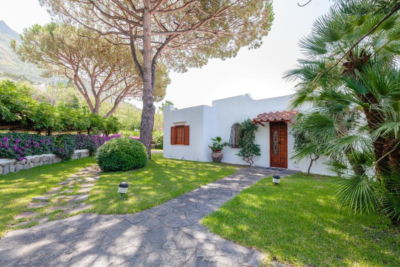 Villetta Con Giardino Esclusivo Di 1000 Mq, Piscina, Tennis, Calcio, Bocce Forio (Isola d'Ischia) Exterior foto