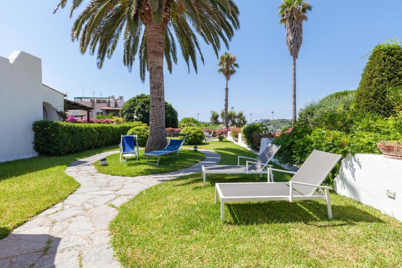 Villetta Con Giardino Esclusivo Di 1000 Mq, Piscina, Tennis, Calcio, Bocce Forio (Isola d'Ischia) Exterior foto