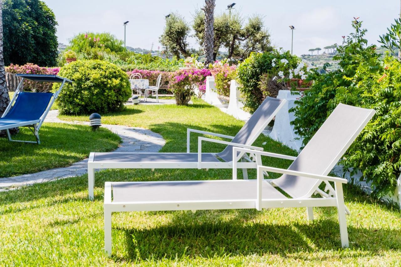 Villetta Con Giardino Esclusivo Di 1000 Mq, Piscina, Tennis, Calcio, Bocce Forio (Isola d'Ischia) Exterior foto