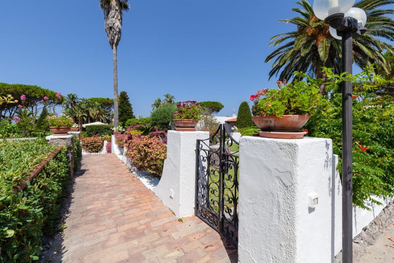 Villetta Con Giardino Esclusivo Di 1000 Mq, Piscina, Tennis, Calcio, Bocce Forio (Isola d'Ischia) Exterior foto