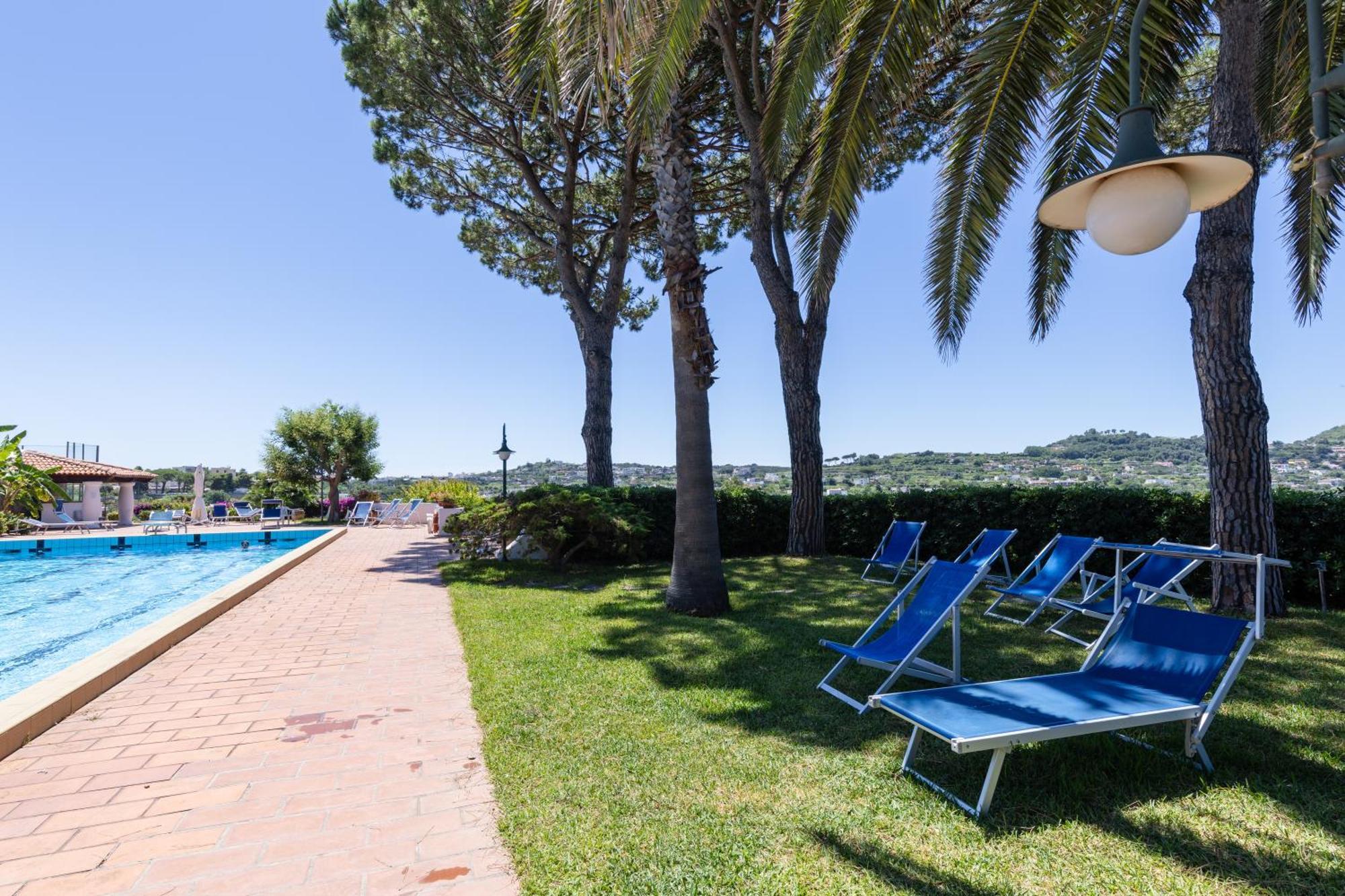 Villetta Con Giardino Esclusivo Di 1000 Mq, Piscina, Tennis, Calcio, Bocce Forio (Isola d'Ischia) Exterior foto